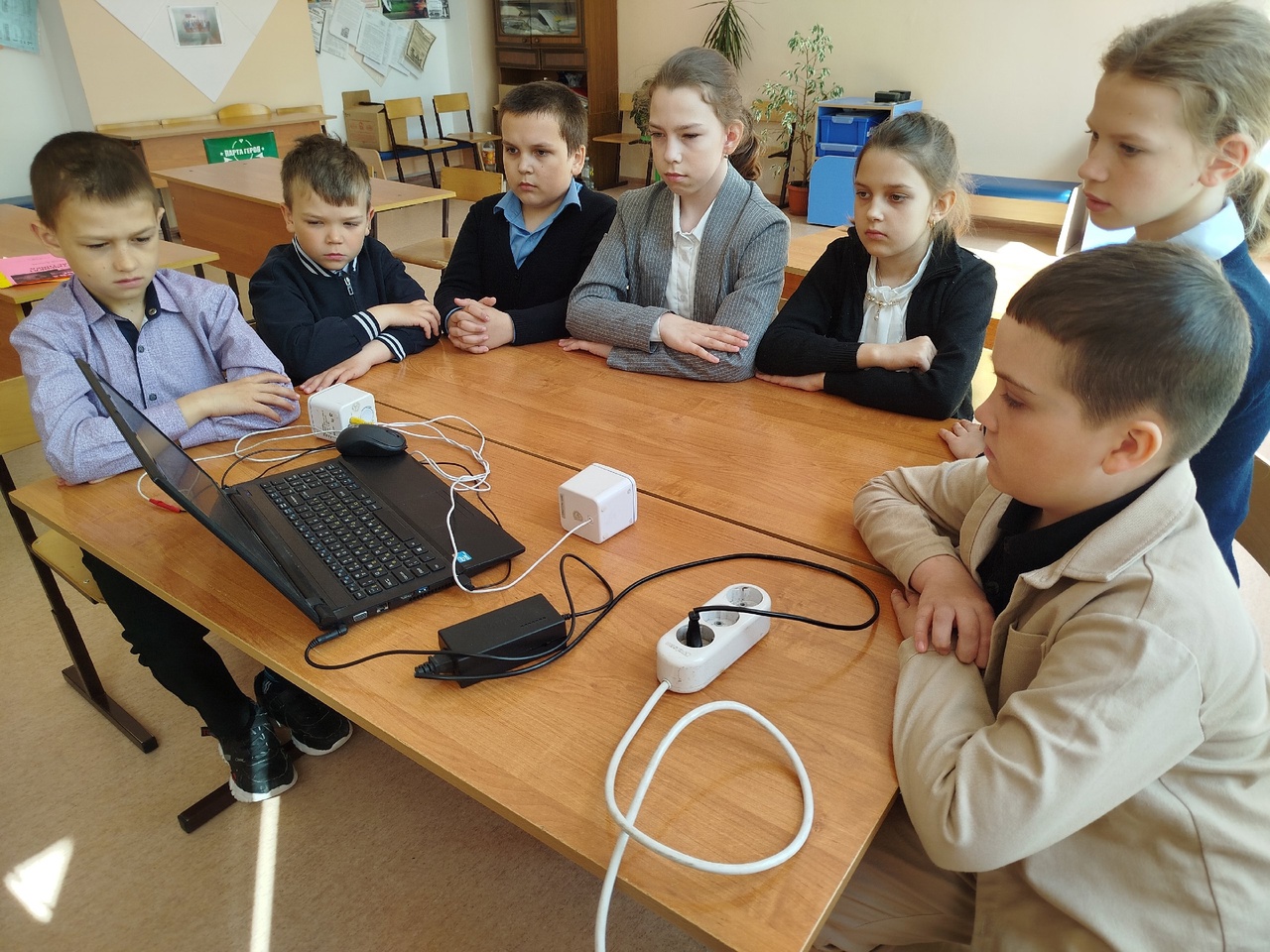 Акция «ЧИТАЕМ ДЕТЯМ О ВОЙНЕ»