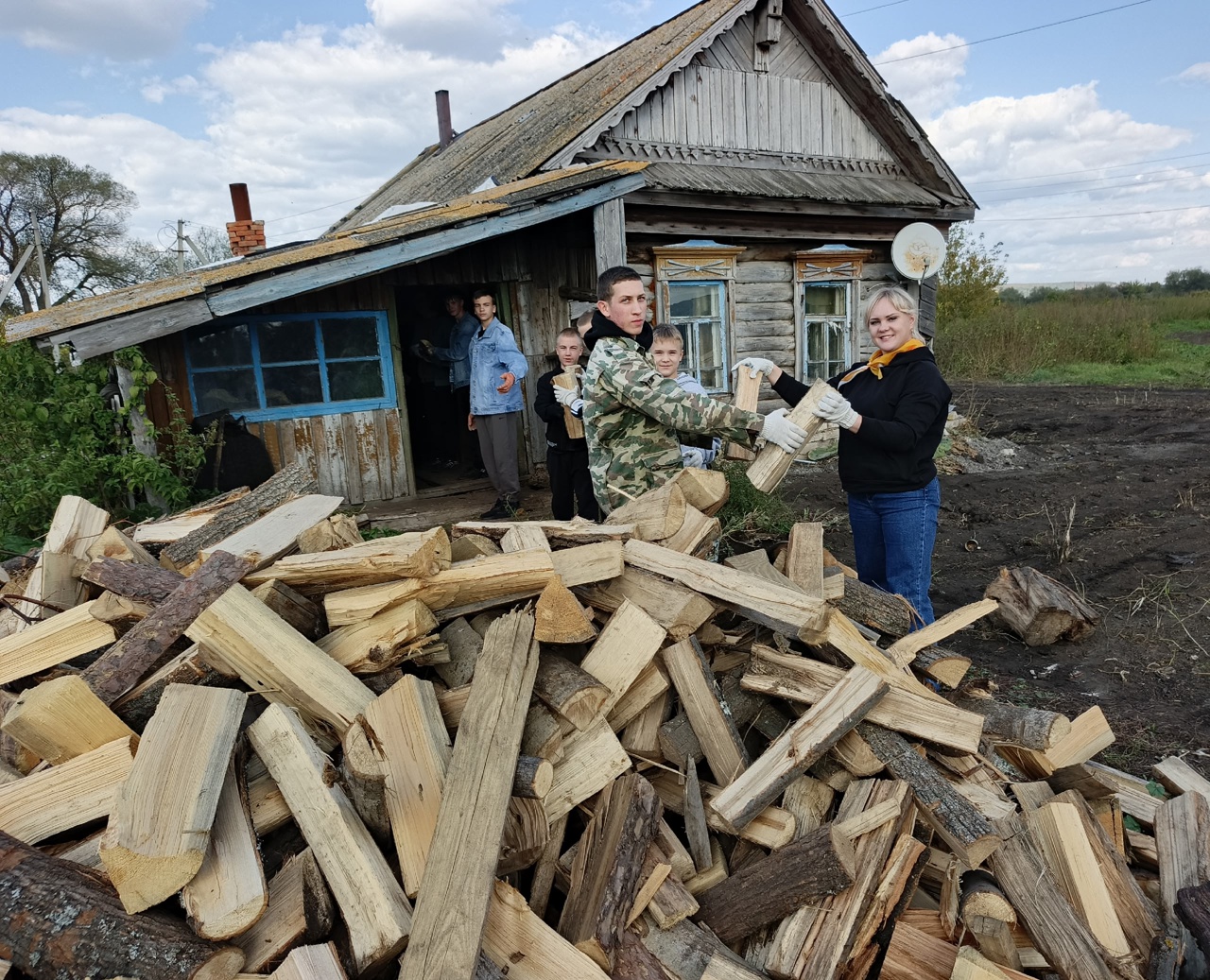 Своих не бросаем!